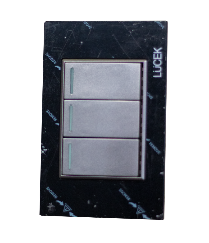 [ELE-BP03CBB] PLACA CON 3 INTERRUPTORES SENCILLOS DE 1 MÓDULO.BLANCO(10)